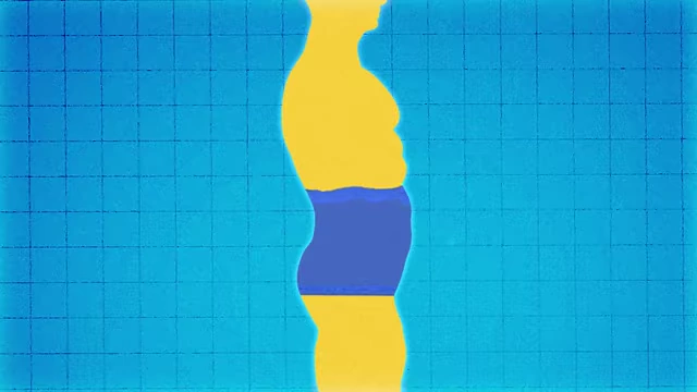 A continued illustration showing increased water retention in the midsection, emphasizing how even small amounts of water can be noticeable at this lean stage.