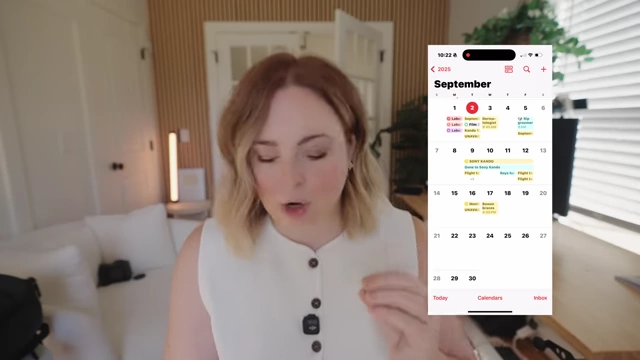 Apple Calendar displaying emojis with events