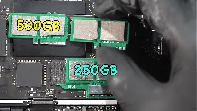 User demonstrating the ability to swap SSD modules of different capacities (500GB, 250GB)