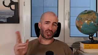 Mikel explaining the 3-step system for language learning