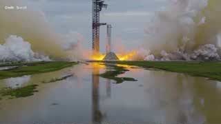 Booster 20 ignites all 33 Raptor engines in a powerful static fire test.