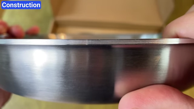 Cross-section view of the Strata pan showing its aluminum core.