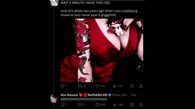 A cosplayer's tweet featuring a bikini photo, to which Vox Akuma explicitly replied, showing his direct engagement with fans.