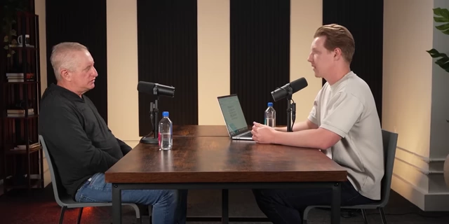 Podcast interview with financial expert Steve Eisman discussing geopolitical risks