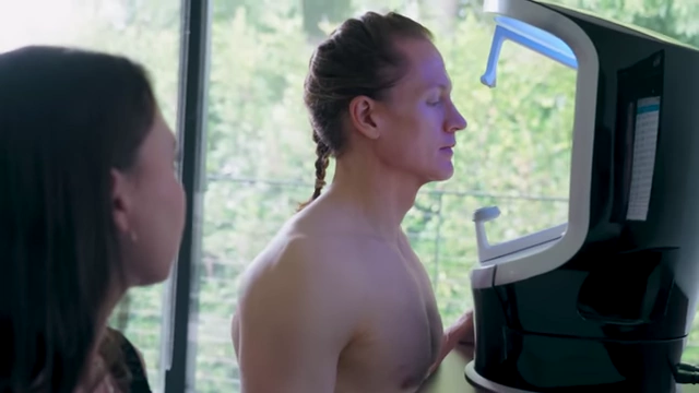 Bryan Johnson undergoes a multispectral facial imaging scan to assess skin aging.