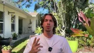 Speaker presenting the two components of the 'rawdog lifestyle'