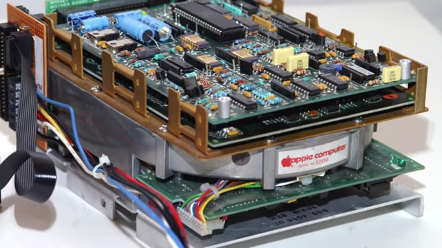 The problematic "widget" internal hard drive of the Lisa