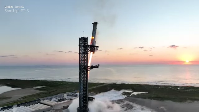 SpaceX Starship on the Mechazilla launch tower for comparison with Black Bird-R recovery