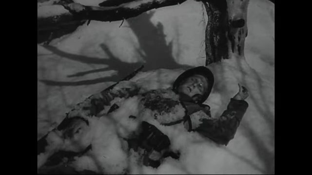 在莫斯科郊外冰雪中死去的德国农民卡尔