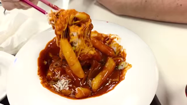 Cheesy tteokbokki