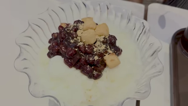 Patbingsu (shaved ice with red beans and mochi)