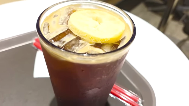 Hollys' Monster Americano
