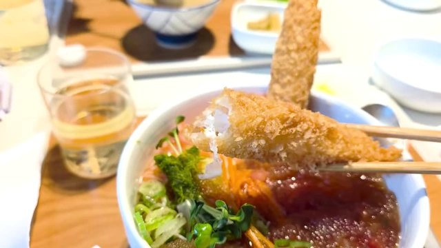 Close-up of the juicy shrimp tempura