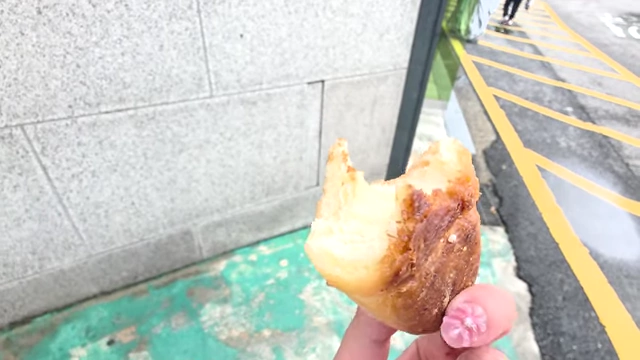 Salt bread with a crunchy butter crust