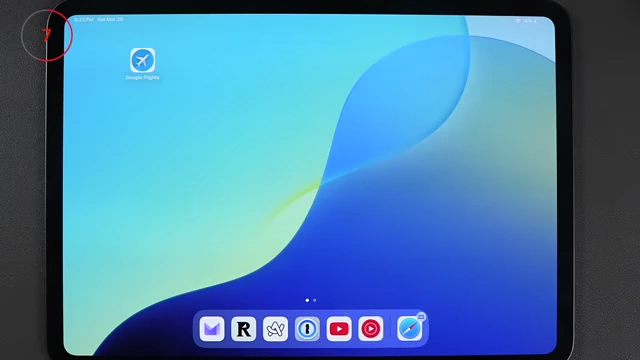 Google Flights website shortcut added to the iPad Home Screen