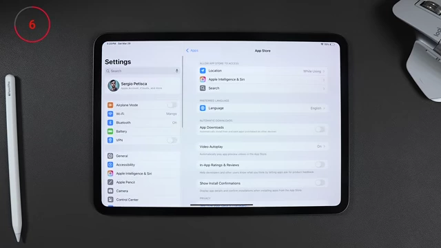 App Store settings showing 'In-App Ratings & Reviews' toggle