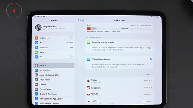 iPad Storage settings showing 'Offload Unused Apps' option