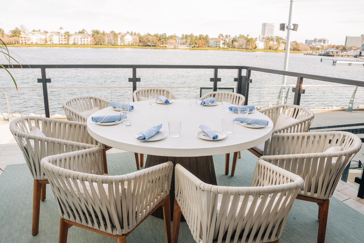 Exterior photo of Lakeview Point table