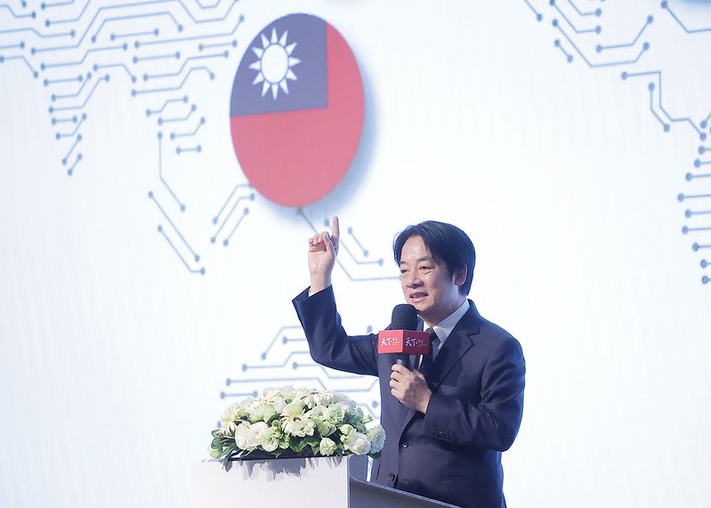 張忠謀出席「半導體世紀對談」聚焦全新賽局