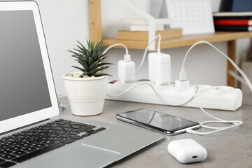 歐盟拍板USB Type-C法案 蘋果將被迫歸隊