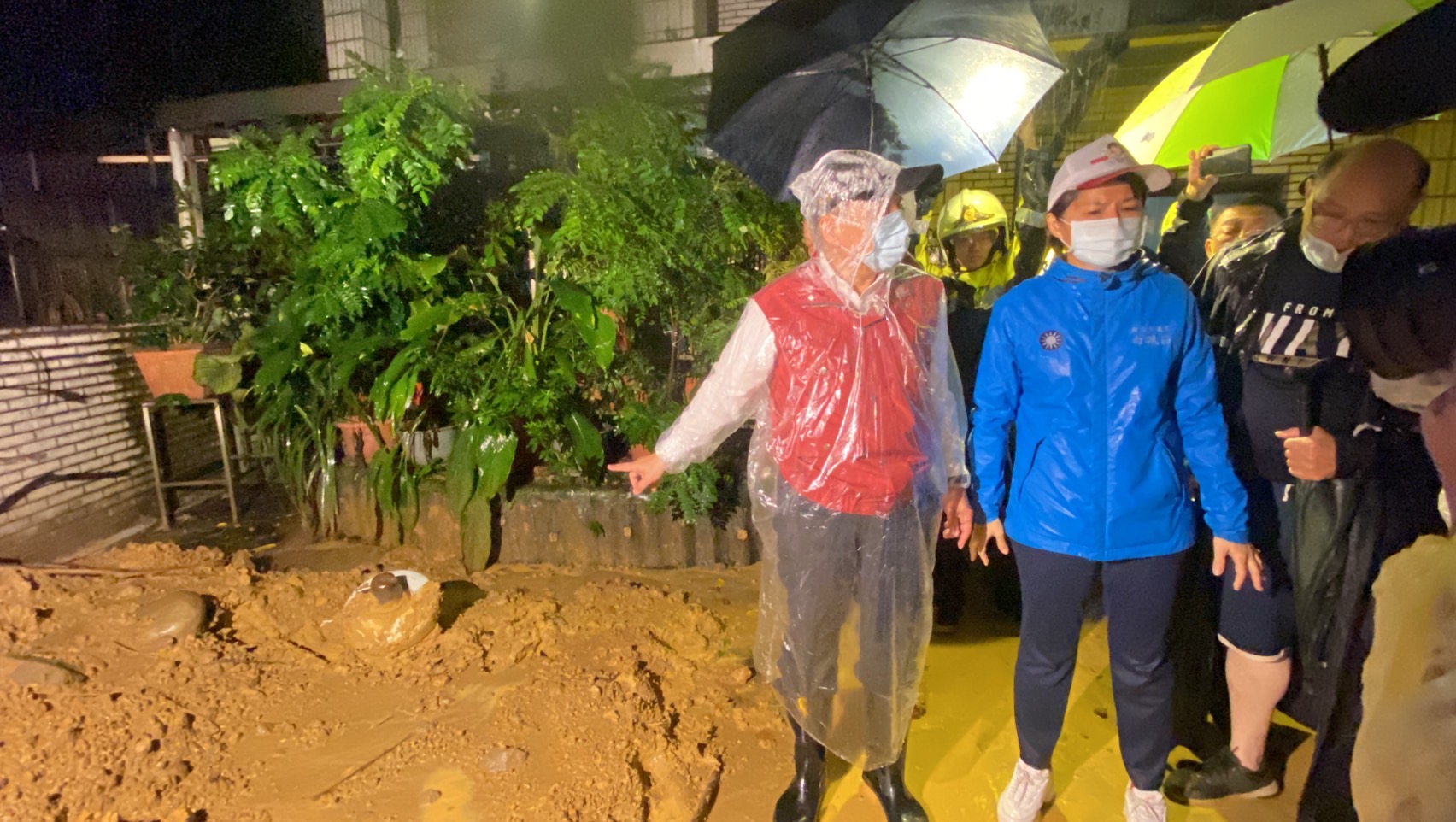 尼莎颱風連日發威 全台雨勢炸裂釀災情