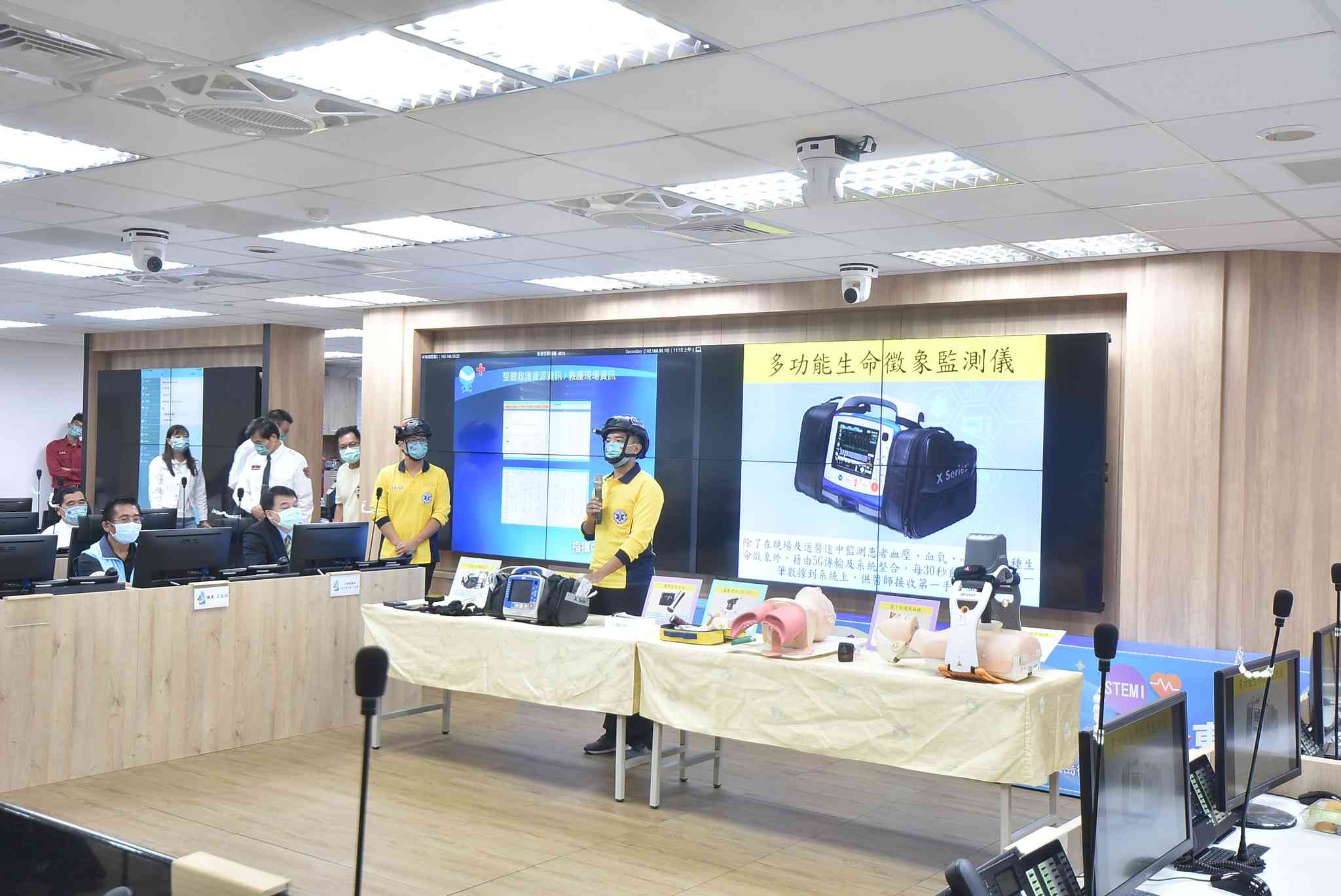 台東消防啟動5G救援 救護車變身急診室