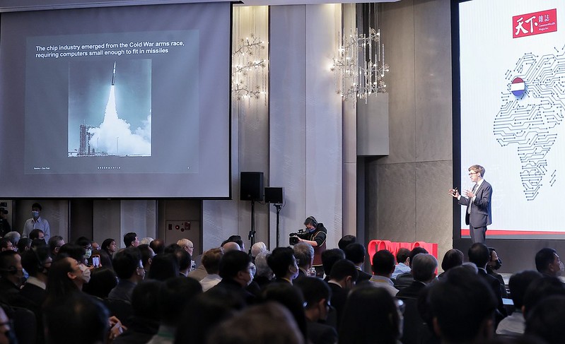 張忠謀出席「半導體世紀對談」聚焦全新賽局
