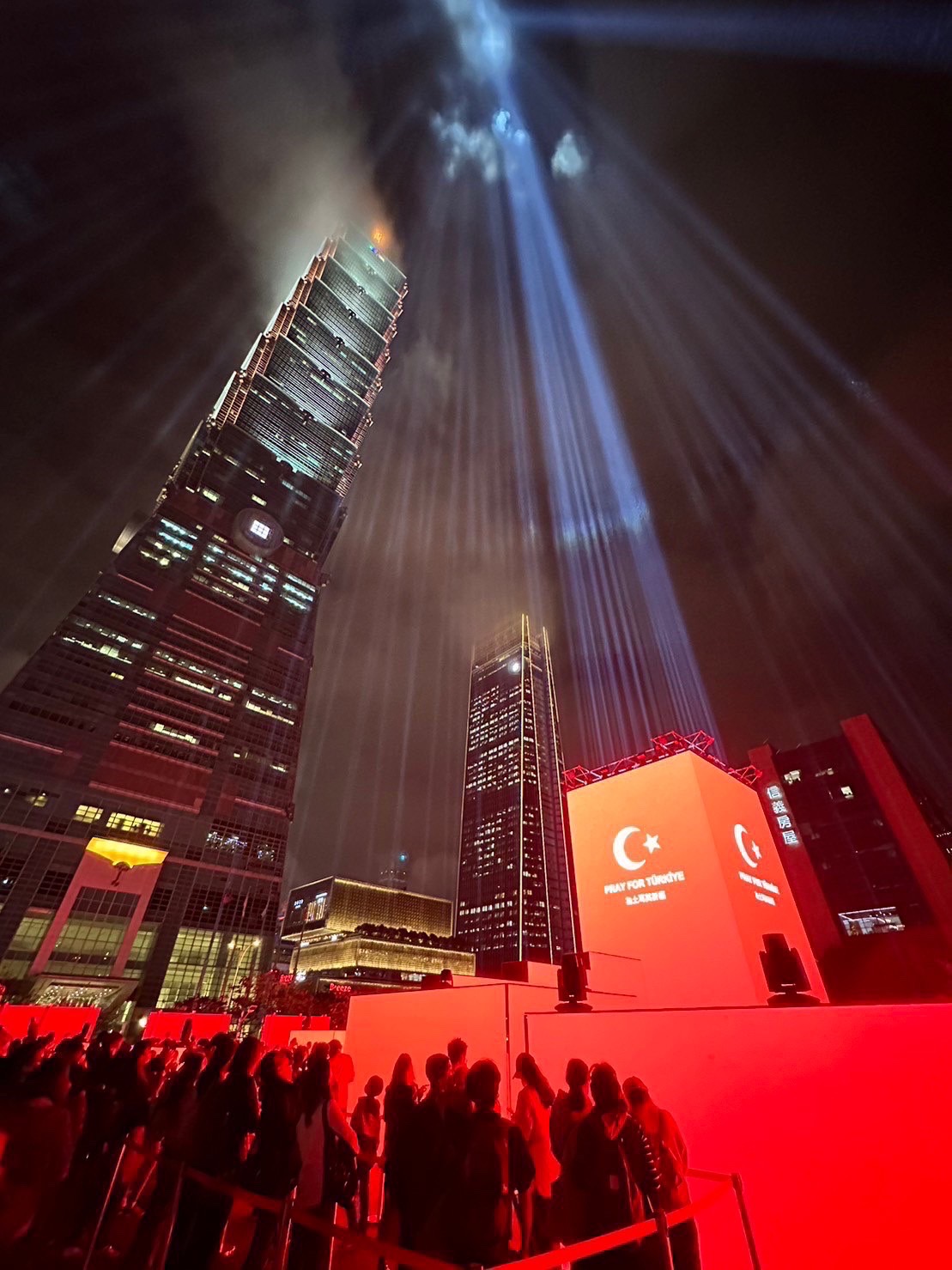 第二梯搜救隊挺進土耳其災區 陳建仁：Taiwan is helping！
