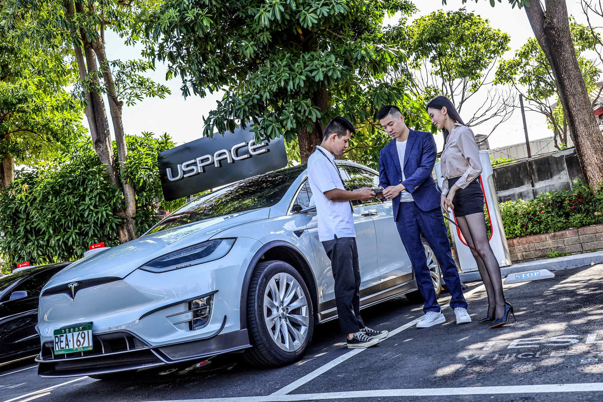 租車新選擇 Udrive推出特斯拉純電體驗