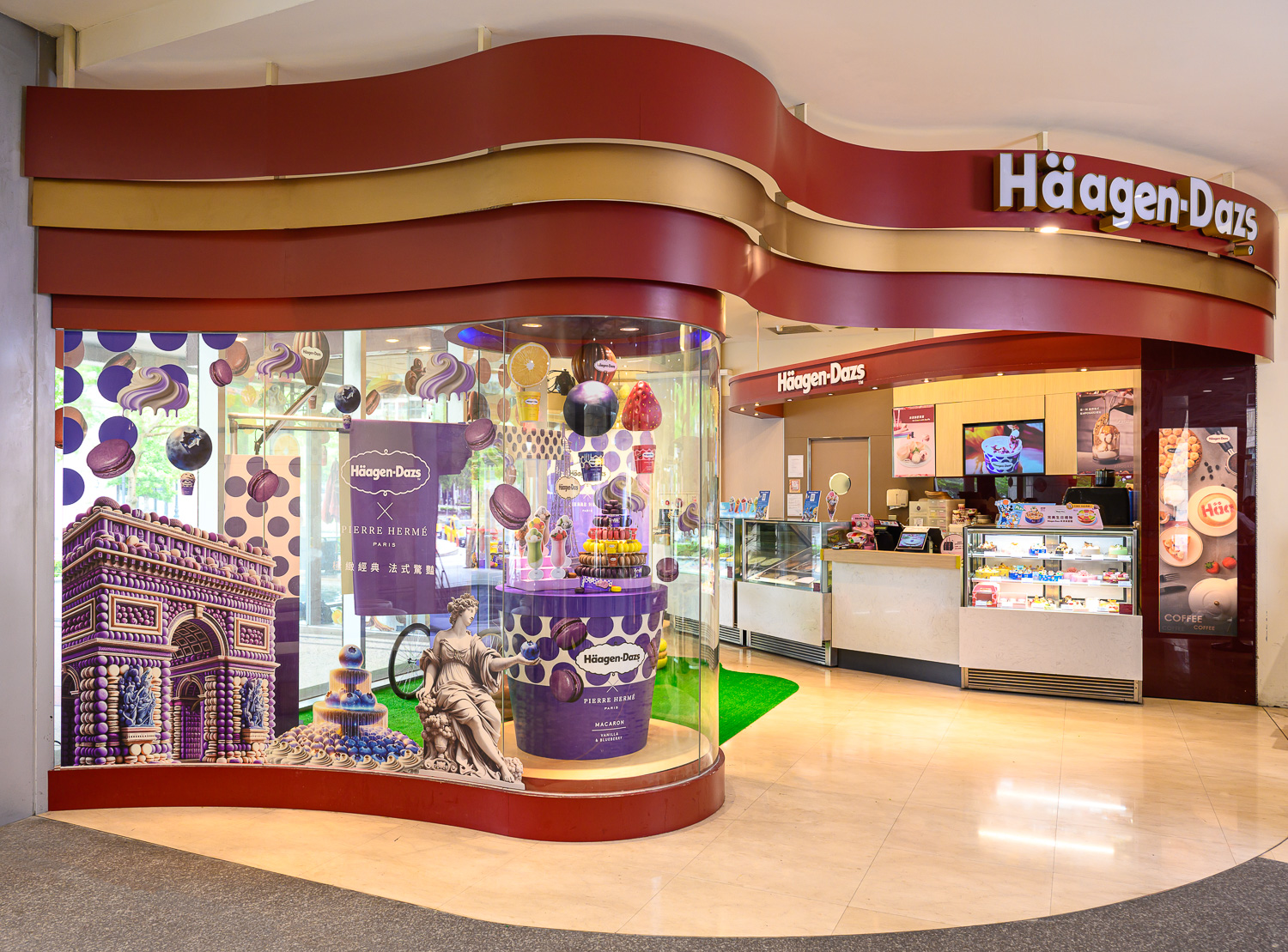 將「法式驚艷AR濾鏡」躍入現實改裝Häagen-Dazs美麗華旗艦店，提供消費者多元沉浸式感官體驗.jpg