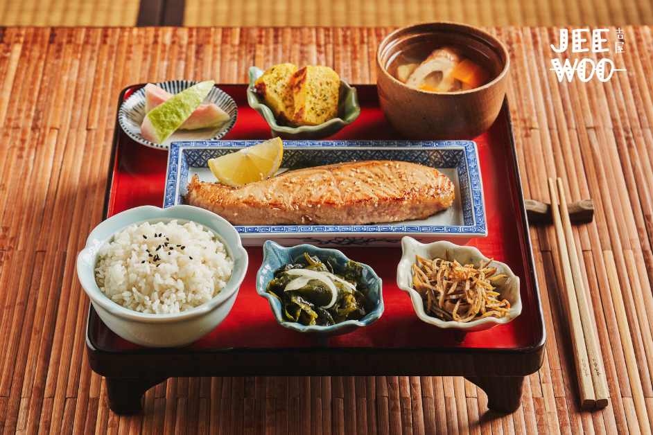 味噌烤鮭魚定食