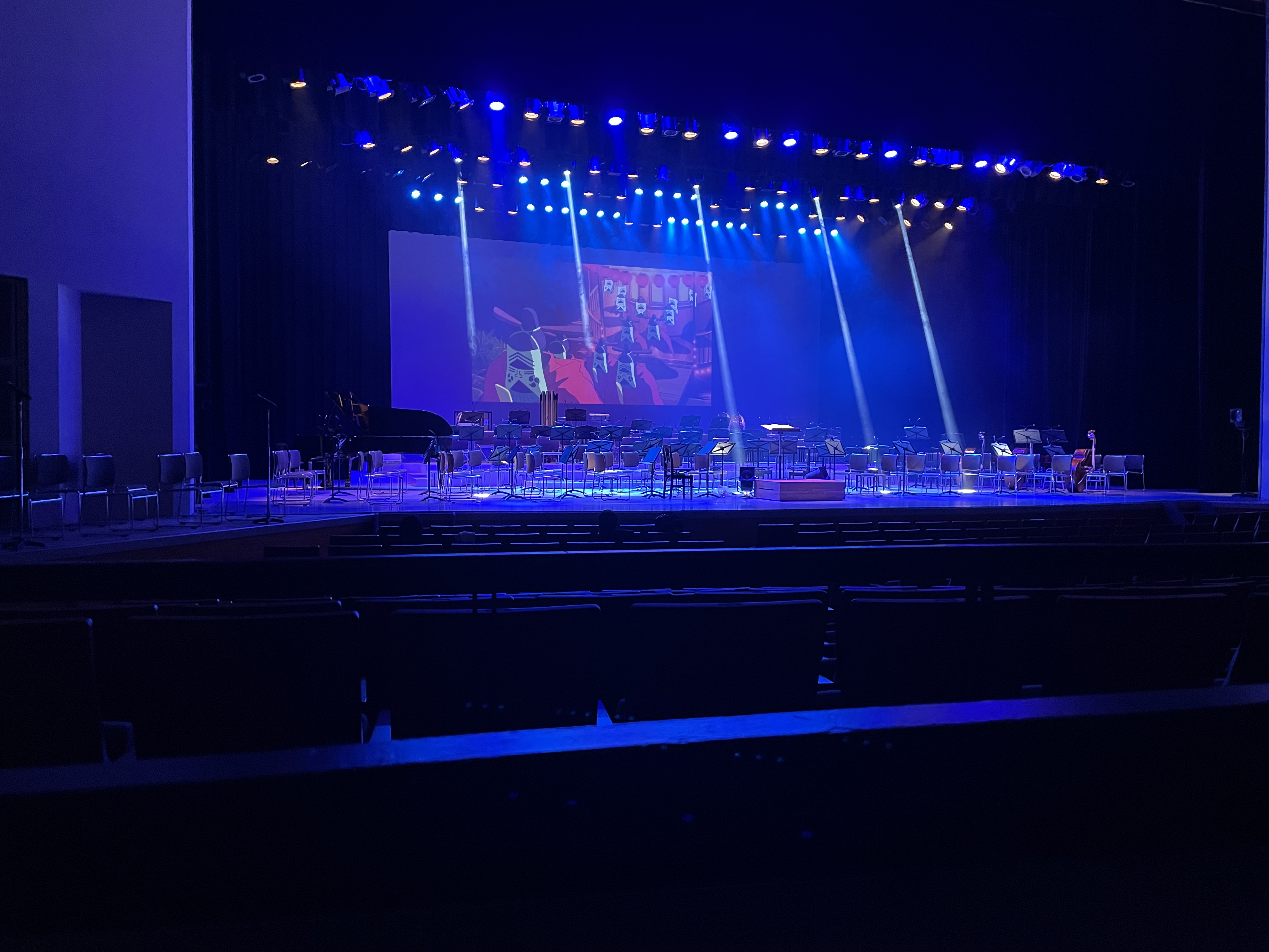 お客様からいただいた色味やイメージを的確に照明で表現する