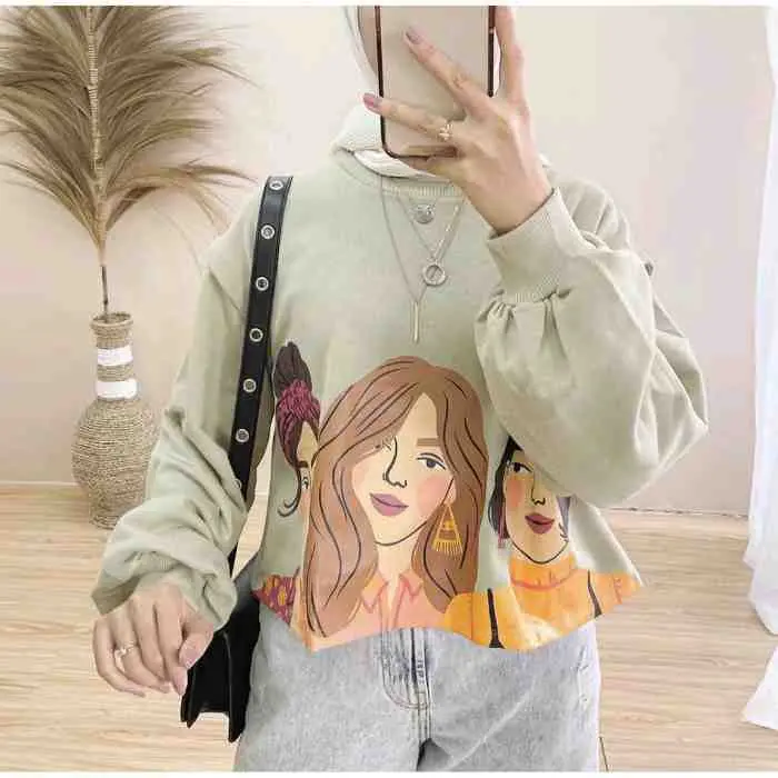 22. Selza Sweater