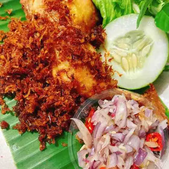 Ayam Goreng Bumbu Sambal Matah