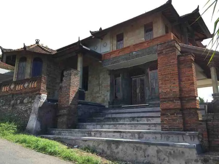 RUMAH SEMI VILLA KAWASAN LOVINA, BULELENG.