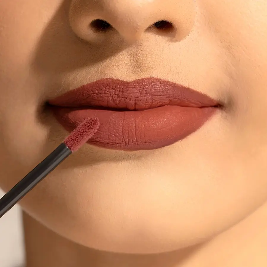 Light Matte Lip Cream (Choco Pery)