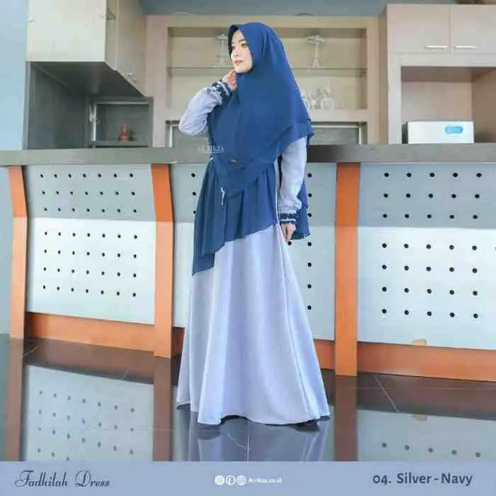 Gamis kombinasi katun Madina 