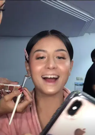 Flawless + Dewy complexion for dry skin bersama @awkarin