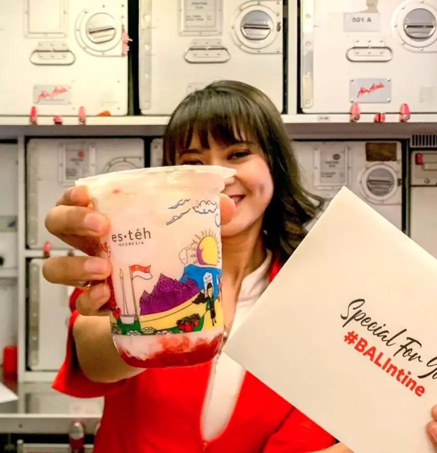 Esteh Indonesia Coach Jacket