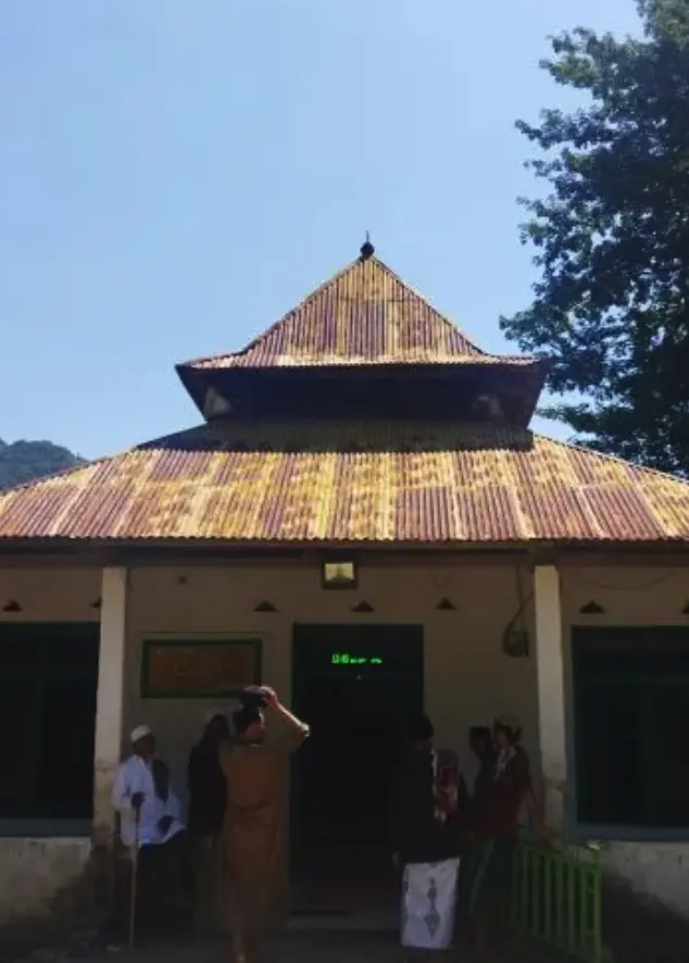 Masjid Nurjannah Riung // Masjid Tertua