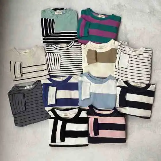 17. Sweatershirt Basic