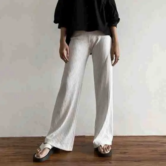 65. Hornet Pants