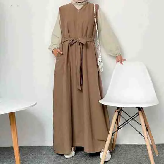 110. Emily Sleveles Dress