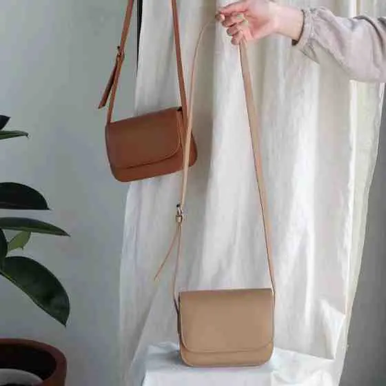 112. Oxana Sling Bag