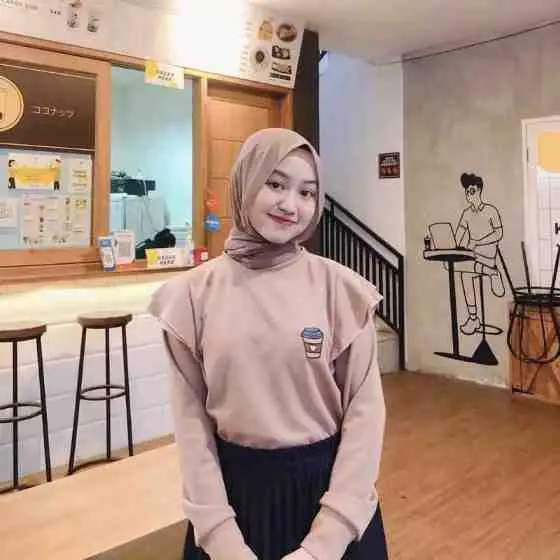 173. Nara Blouse Ruffle