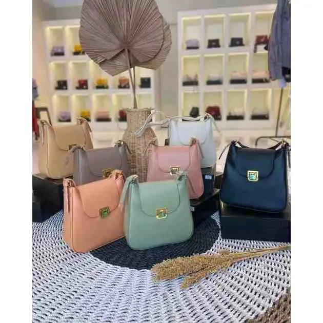 175. Amber Bag