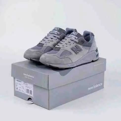 22. New Balance 990 V2 X WTAPS M990 WT2 Grey BNIBWT