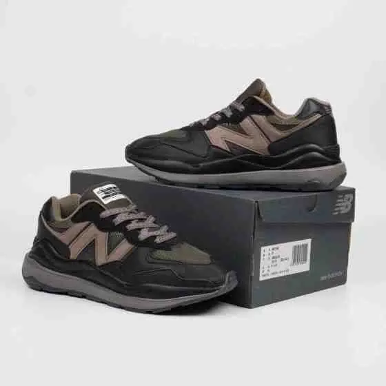 30. New Balance 5740 M5740NX Holywood