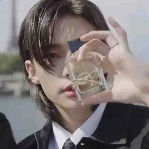 Hyunjin Skz Parfume