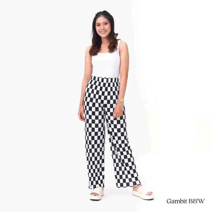 7. HAICLO Elle Pleated Pants